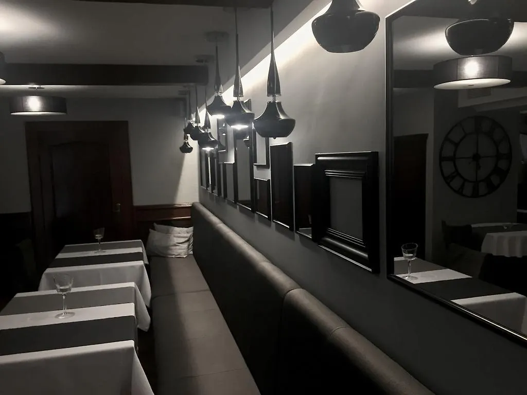 Hotel Kolorowa Karpacz 2*,
